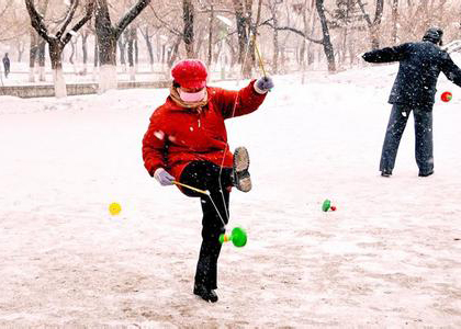 中老年人在冬季户外运动应该注意啥?