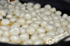 溱潼古镇 鱼圆 鱼饼 菱角