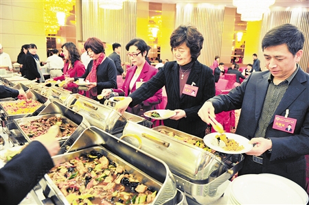 地方两会用餐:浙江吃冬笋烧肉四川供麻婆豆腐